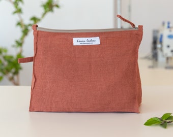 Large linen cosmetic bag with zip-fastener, linen makeup bag, toiletry storage, makeup organizer handmade from reddish brown natural linen