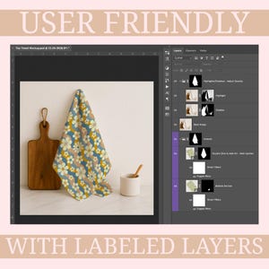 Puede incluir: Un pa&ntilde;o de cocina con un estampado floral en azul, amarillo y blanco cuelga junto a una tabla de cortar de madera y una taza blanca con una cuchara de madera. Los textos "USER FRIENDLY" y "WITH LABELED LAYERS" est&aacute;n arriba y abajo.