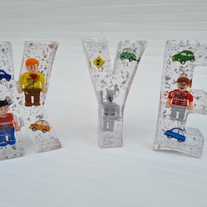 Extra grande 4.5 "Resina Letras Nombres Frases Hechas a Pedido Gran Calidad Regalo Perfecto Cumpleaños Hecho a Medida Baby Shower Idea de Regalo casero