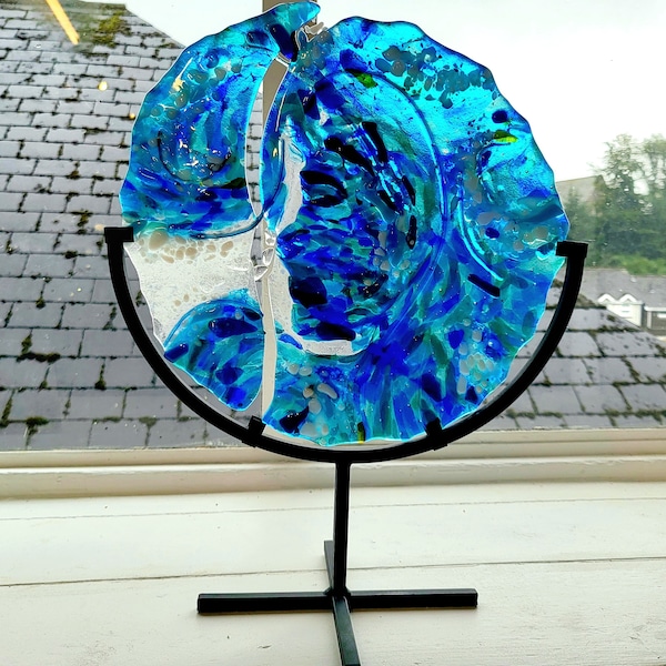 Ozeangöttin Welle, Verschmolzene Glas Seefrau Bild Tief Gedanke, Kornische Glaskunst, Sonne, Lichtfänger, Dekoration Handmade Home Custom Stand