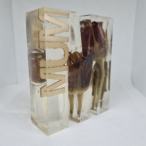Mãe extra grande 4.5 "letras de resina feitas sob encomenda, presente perfeito de ótima qualidade feito sob encomenda, chá de bebê de aniversário, ideia de presente de casa