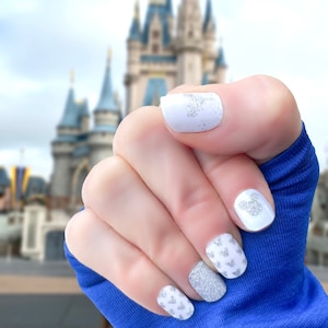 Silver Ever After Nail Wraps / Disney Nails