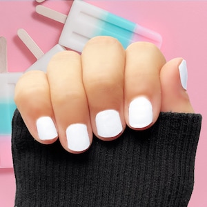 Kids Pure White (ages 5-10) / White Nail Wraps