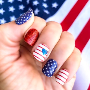 Party in the U.S.A. Nail wraps/ Red White and Blue Nails / 4th of July Nails