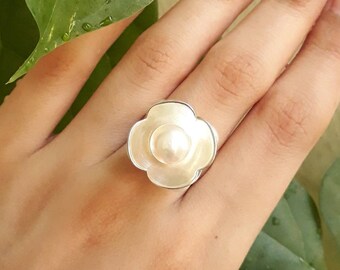 Statement Solid Silver and Pearl Ring, Playable Ring, Spinning Pearls Ring,Floral Pearl Ring, Multi Pearl Ring, Designer Pearl Ring,