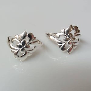 Broad sterling silver petals toe ring ,gift for her,silver  ring,floral toe ring for brides,indian toe ring, adjustable silver toe ring