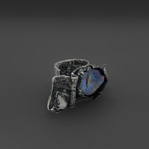 Organic Pearl Silver Ring with Quartz - 925 Sterling Silver Jewelry - Avant Garde One Of A Kind Design