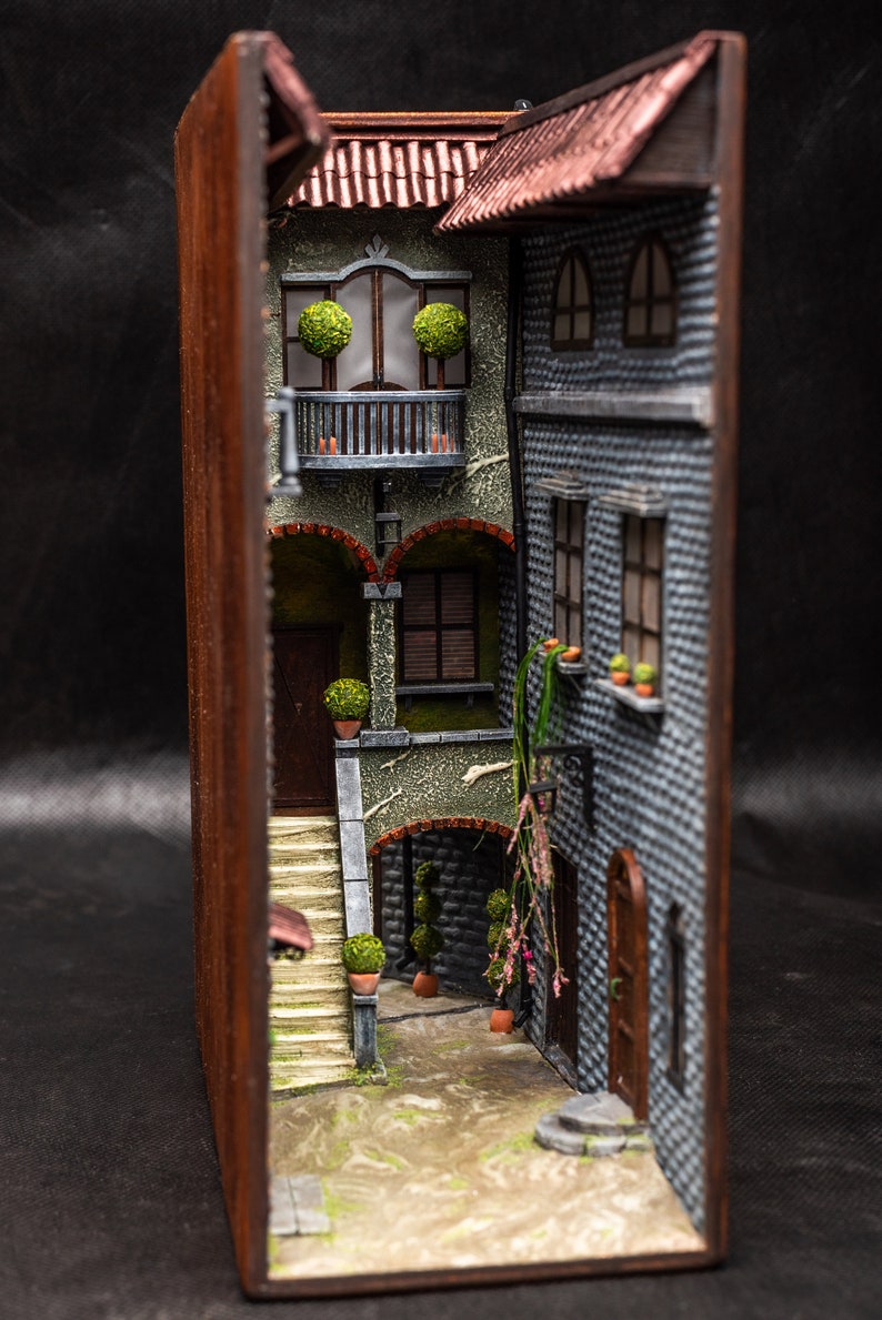 Book Nook Insert Ideas / Book Nook Book Shelf Insert Book
