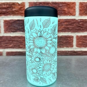 Sunflower Garden - Enfriador de latas YETI Colster (compatible con la mayoría de las latas) imagen 2