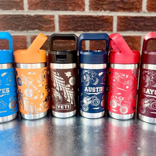 Monster Trucks - Botella de agua YETI personalizada con grabado