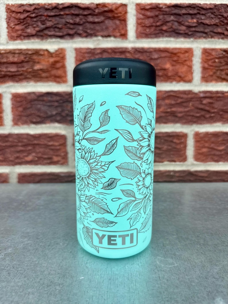 Sunflower Garden - Enfriador de latas YETI Colster (compatible con la mayoría de las latas) imagen 4