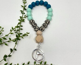 Llavero de pulsera con diseño de leopardo, pulsera bohemia, llavero en color menta, llavero minimalista, llavero azul para mujer, tendencia actual, dulce dieciséis