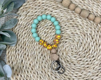 Boho Keychain Wristlet for Women, Easter Basket Stuffers for Teenage Girls, Hiking Keychains for Teens, Aesthetic Keychain for Teachers