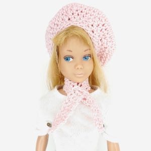 Beret and Kerchief for 9&quot; Fashion Dolls - 1:6 Scale