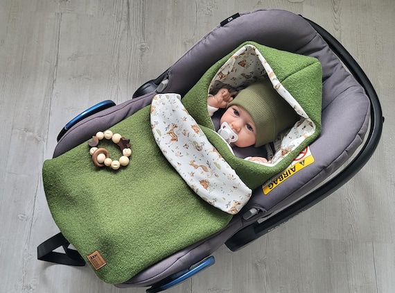 Winter Einschlagdecke aus Walkloden - Handgemachte Babydecke für Babyschale, Wolle Grün- Waldtiere- Warm, atmungsaktiv und hochwertig