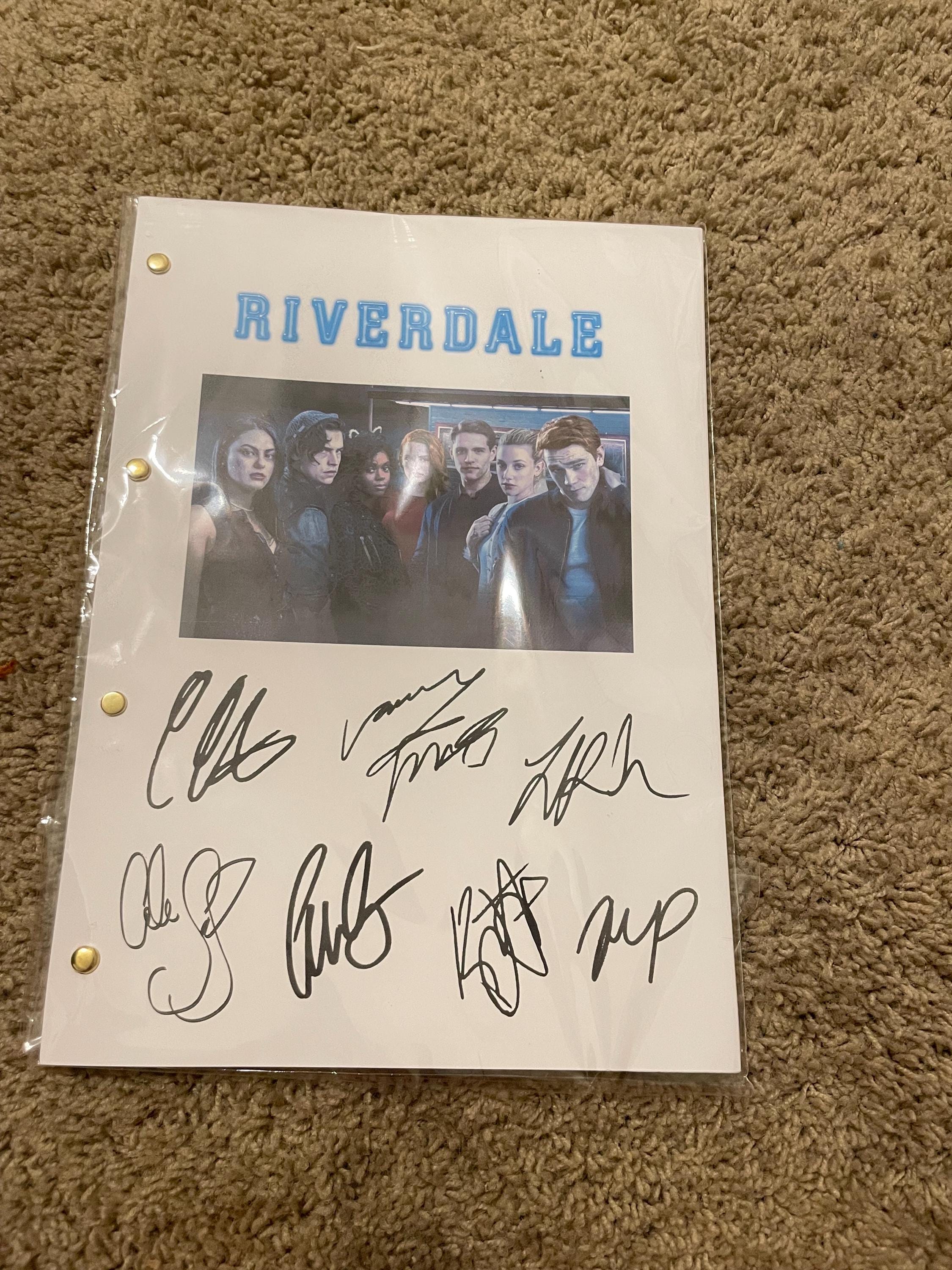 バイオハザード ミラ・ジョヴォヴィッチ & シエンナ　直筆サイン入り写真 保証書 バイオハザード ミラ・ジョヴォヴィッチ 直筆サイン入り写真 v3 - メルカリ