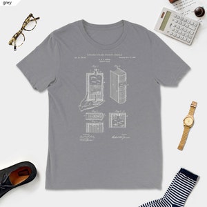 Liquor flask 1885 US t-shirt patent vintage fashion original drawing art alcohol prohibition secret bottle whiskey bourbon mancave
