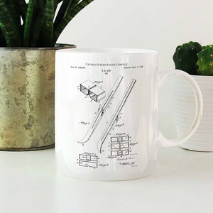 Ski 1925 skiing snow winter sport downhill skier piste pole mug coffee tea patent vintage retro gift dad father birthday idea