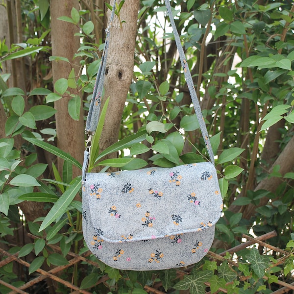 Sac besace en tissu jean fleuri, avec bandoulière réglable