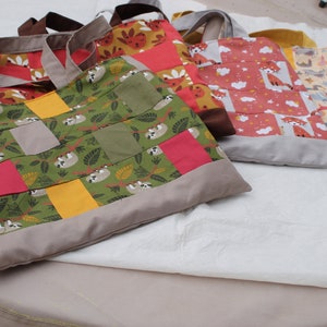 Sac tissu enfant, modèle damier, sac de courses, intérieur doublé en coton assorti aux anses