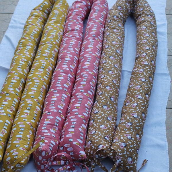 Serpent coussin long, boudin , parechoc ,  traversin en coton oeko tex et ouate de qualité, longueur 243cm , circonférence 30 cm, polochon