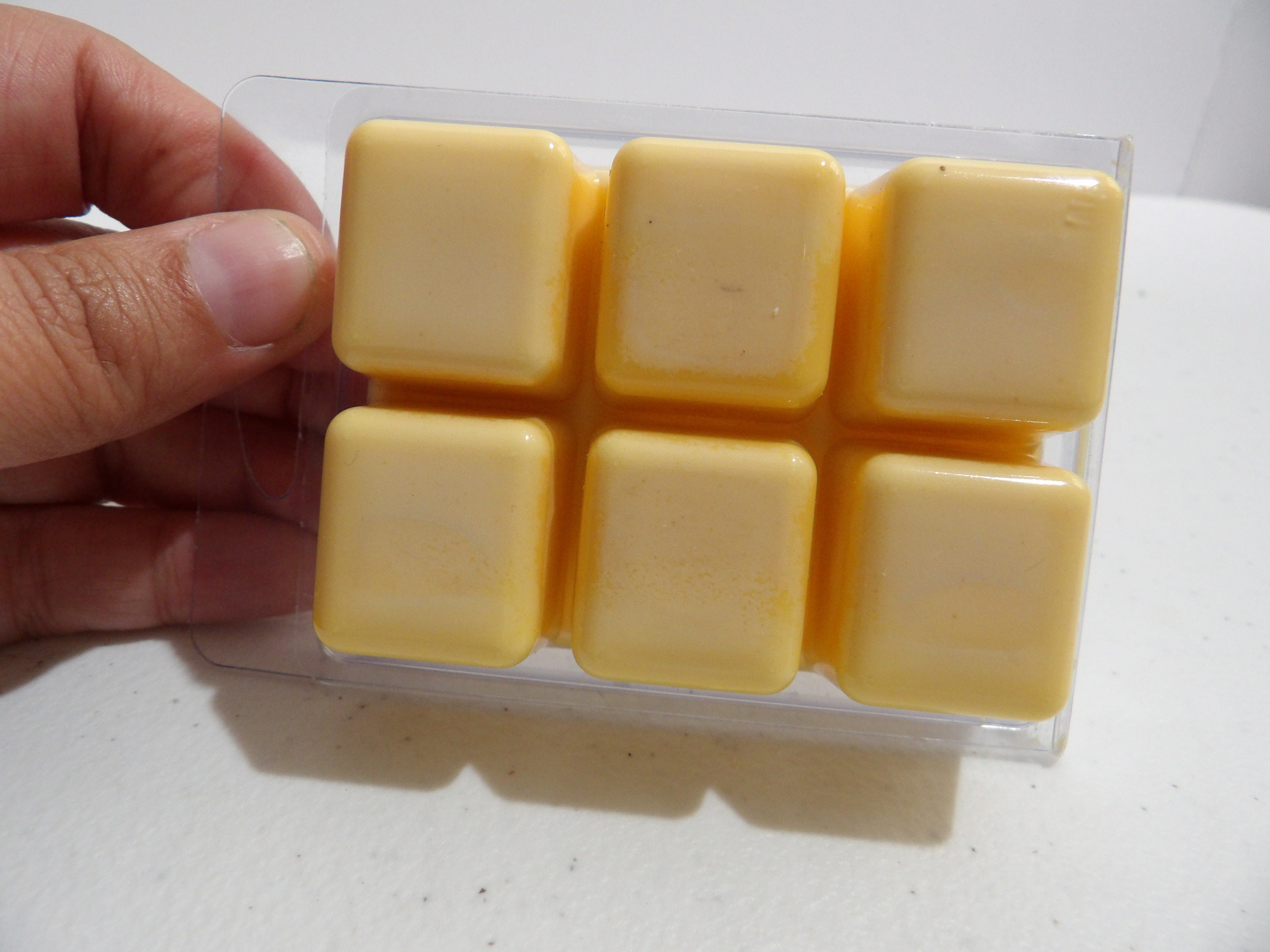 Fruity Tropical and Fresh Natural Wax Melts 2.7 oz (pack of 6 cubes) –  Tasha & Co