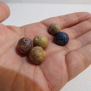 Green / Red Marbles, Set of 30 green Antique Clay Marbles. – UpperDutch