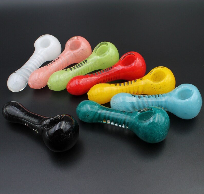 4.5 Heavy Duty Glass Smoking Pipe Spiral Tobacco Bowls for Smoke Bowl