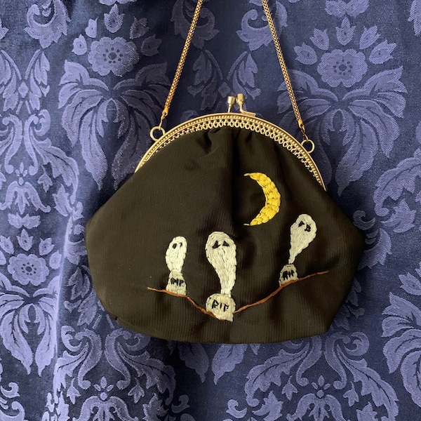 Vintage One of a Kind Embroidered Ghost Spooky Witchy Bag Purse, 1970s Styled by Du-Val, Witch Fairycore Cottage Halloween Change Hand Tote