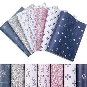 Peut inclure: Six feuilles de simili cuir dans différents motifs. Les motifs comprennent un motif floral bleu et blanc, un motif de paillettes argentées, un fond blanc avec un motif "hello" écrit à la main, un motif de paillettes roses, un fond blanc avec un petit motif de fleurs blanches et un fond bleu foncé avec un petit motif de points blancs.