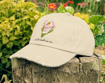 Strawflower and Bee - And He Made Me Too - Distressed Garden Cap