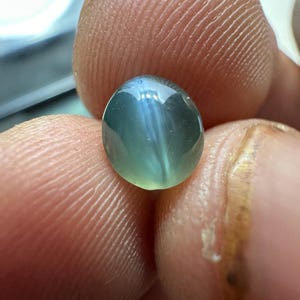Natural Alexandrite cat&#39;s eye 1.60 carats Cabochon good quality Loose Gemstone Alexandrite Cabochon stone Best for marketing jewelry