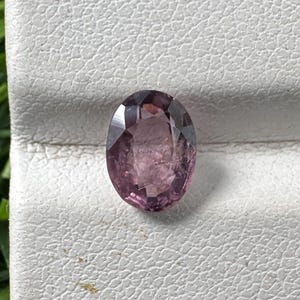 Natual Spinal Good quality purple Colour 1.36 carat Oval Cut Loose gemstones   8x6 mm Size