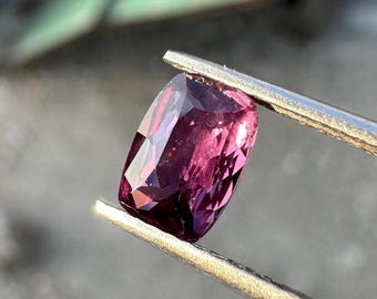 Saphir violet naturel non chauffé de 1,17 carat, 7,3 x 5,2 x 3,3 mm, pierres précieuses en vrac coupées en coussin