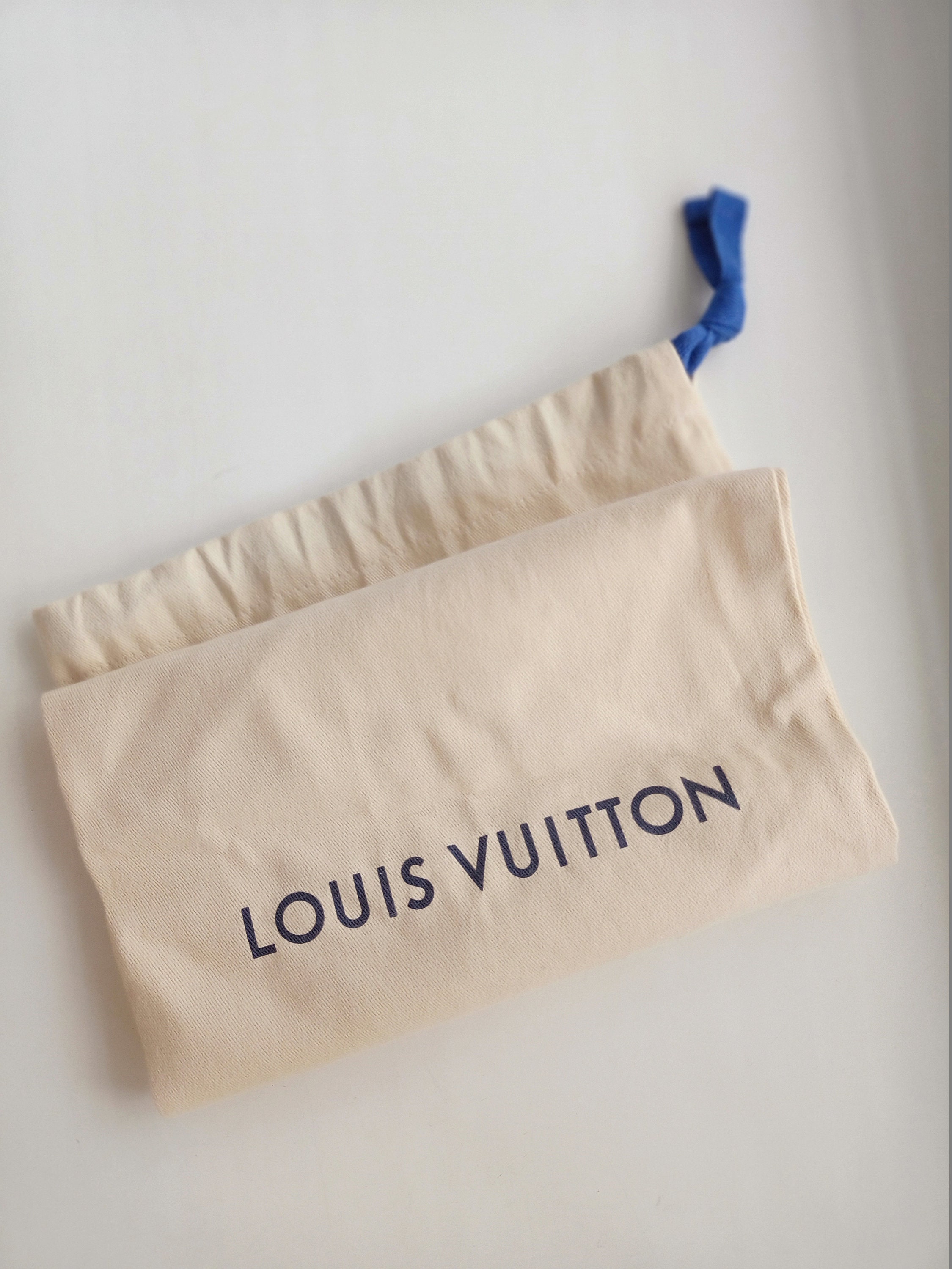 Louis Vuitton Louis Vuitton Dust bag for Travel Bags - Drawstring