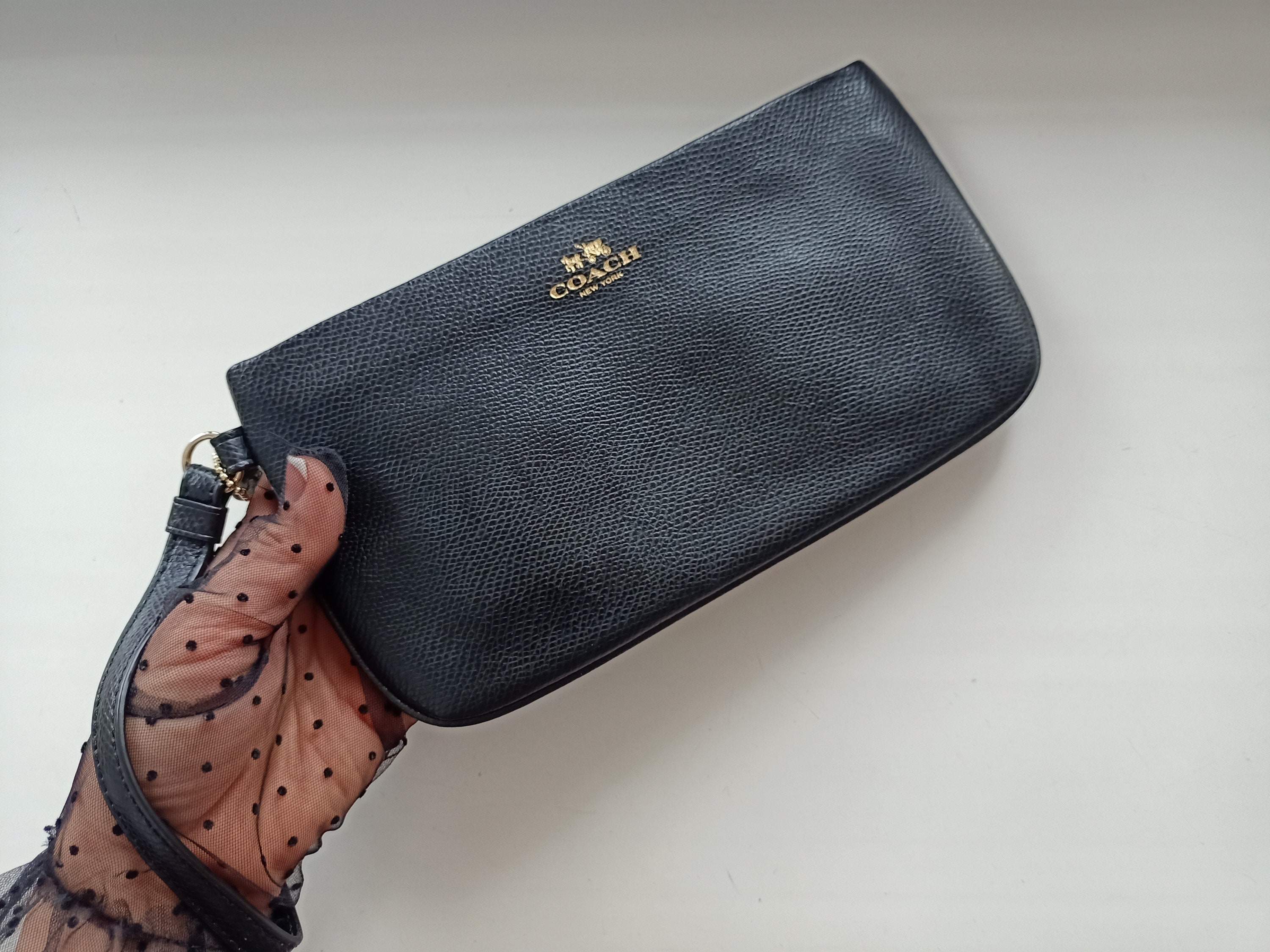 Coach Black Leather Wristlet Wallet Zip Mint