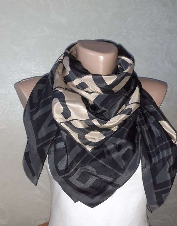 Hermès silk square scarf Clearance