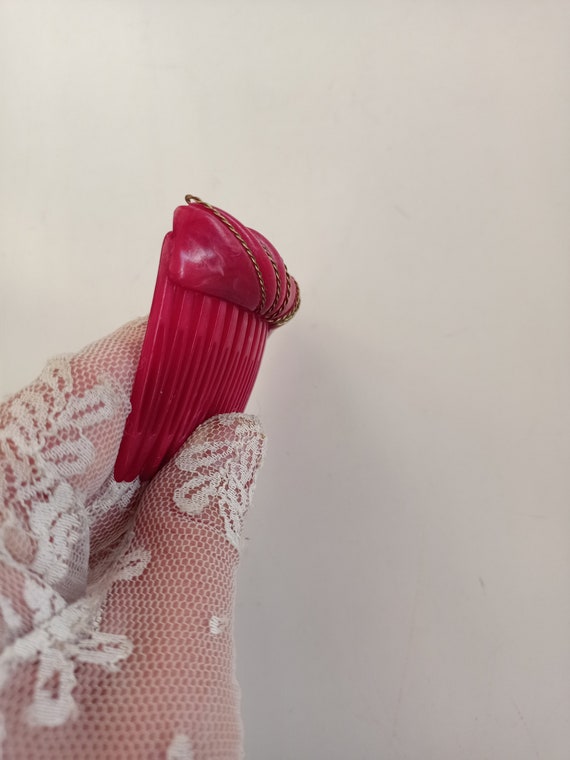 Alexandre de Paris Red Hair Comb With Gold Thread… - image 4
