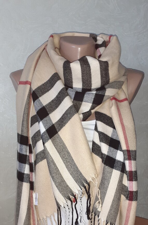 BURBERRYS vintage \Authentic Burberry wool silk lo