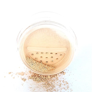 Vegan Mineral Makeup Foundation: Cruelty-Free, Gluten-Free, Toxin-Free