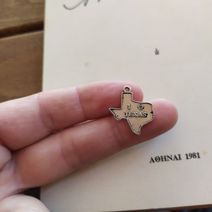 I Love Texas State Tiny Silver Charm Rare Antique Native American Charm USA Map vintage 2000s Supplies Charm