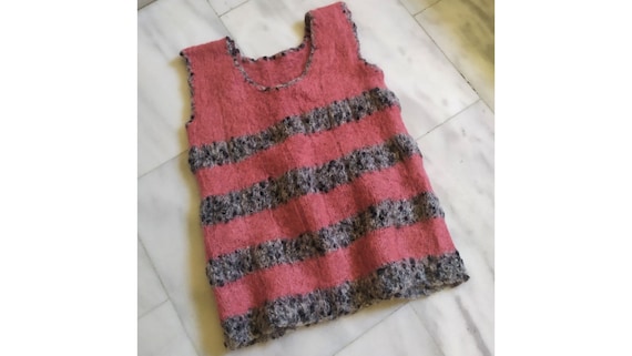 Hand knit Sweater Vest from 00's Woolen Sweet Gra… - image 1