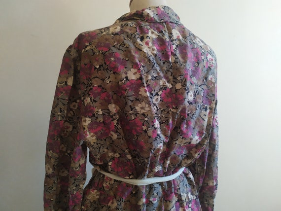 from 60's Cotton Floral Fuchsia Gray Dress Mid-ca… - image 9