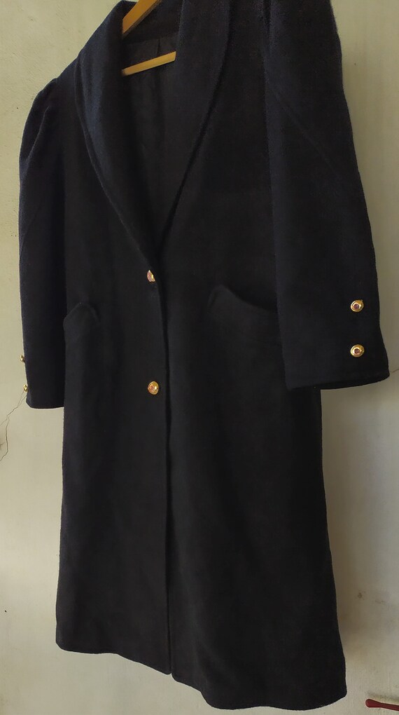 Cozy 90's Black Overcoat with Puff Sleeves - Vint… - image 3