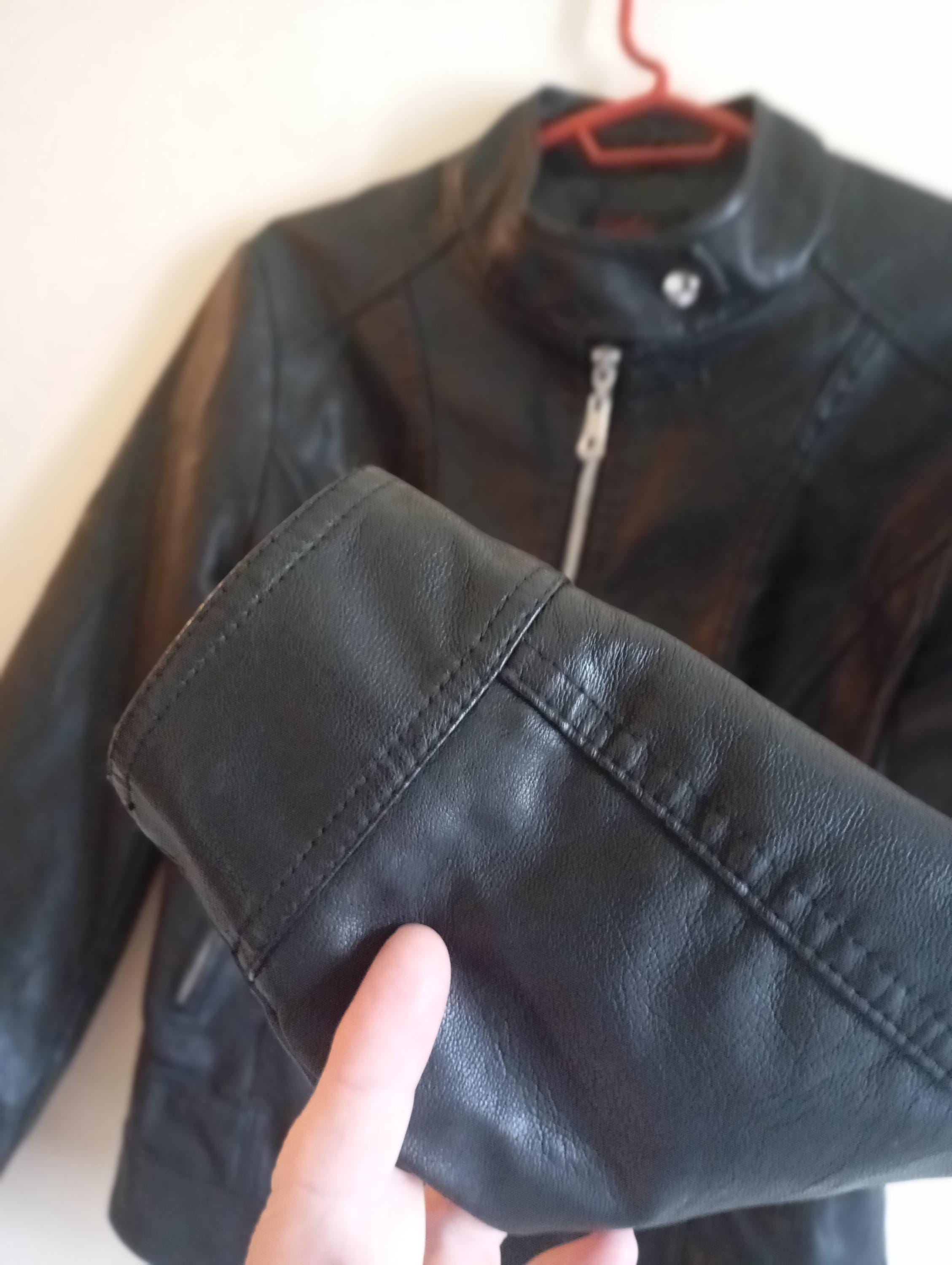 Y2K 00s Women's Faux Leather Jacket Black | Zipper & Pockets