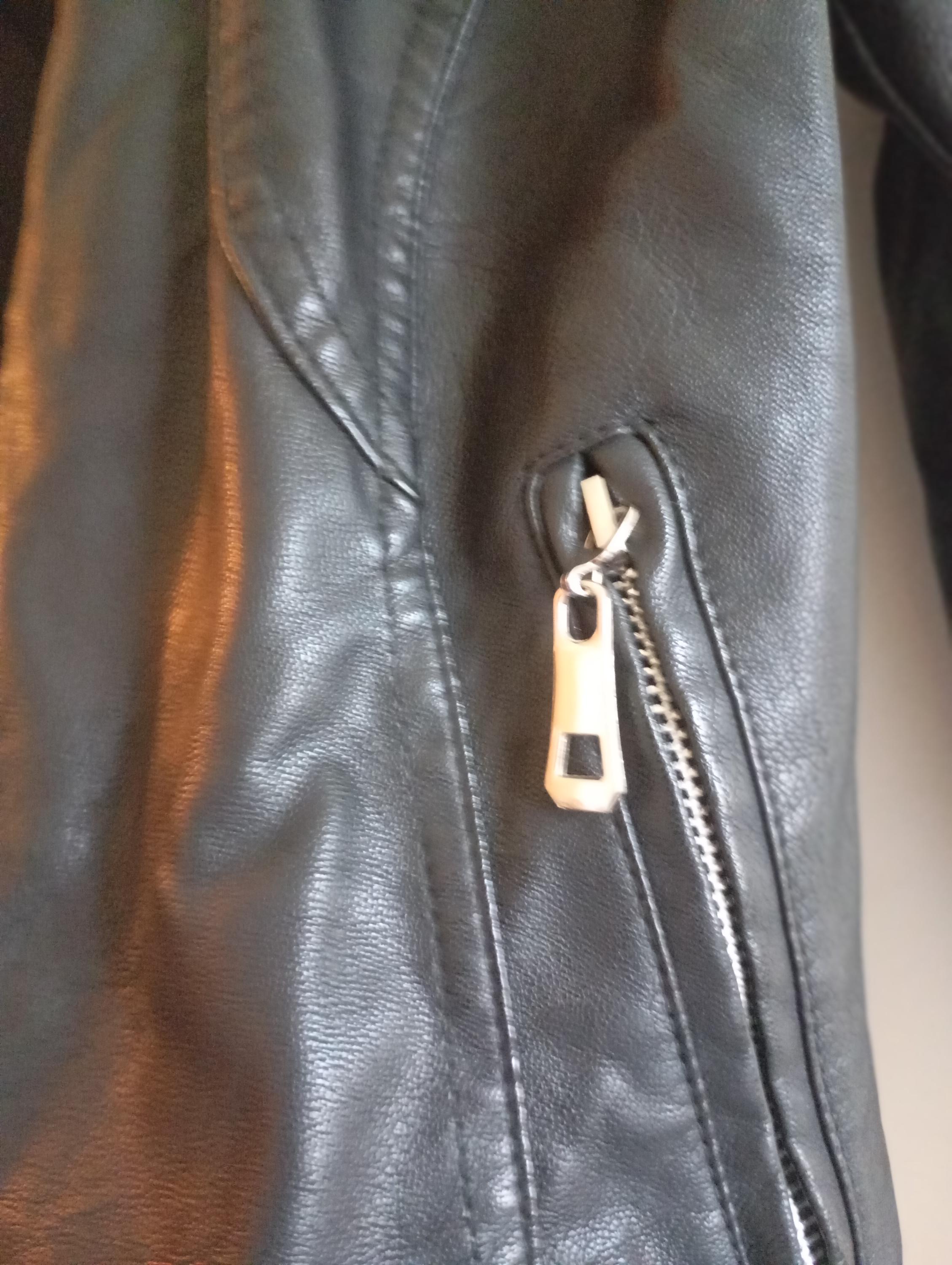 Y2K 00s Women's Faux Leather Jacket Black | Zipper & Pockets