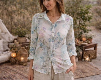 Vintage Floral Blouse, Semi-Long Sleeve, Benetton Design (Small)