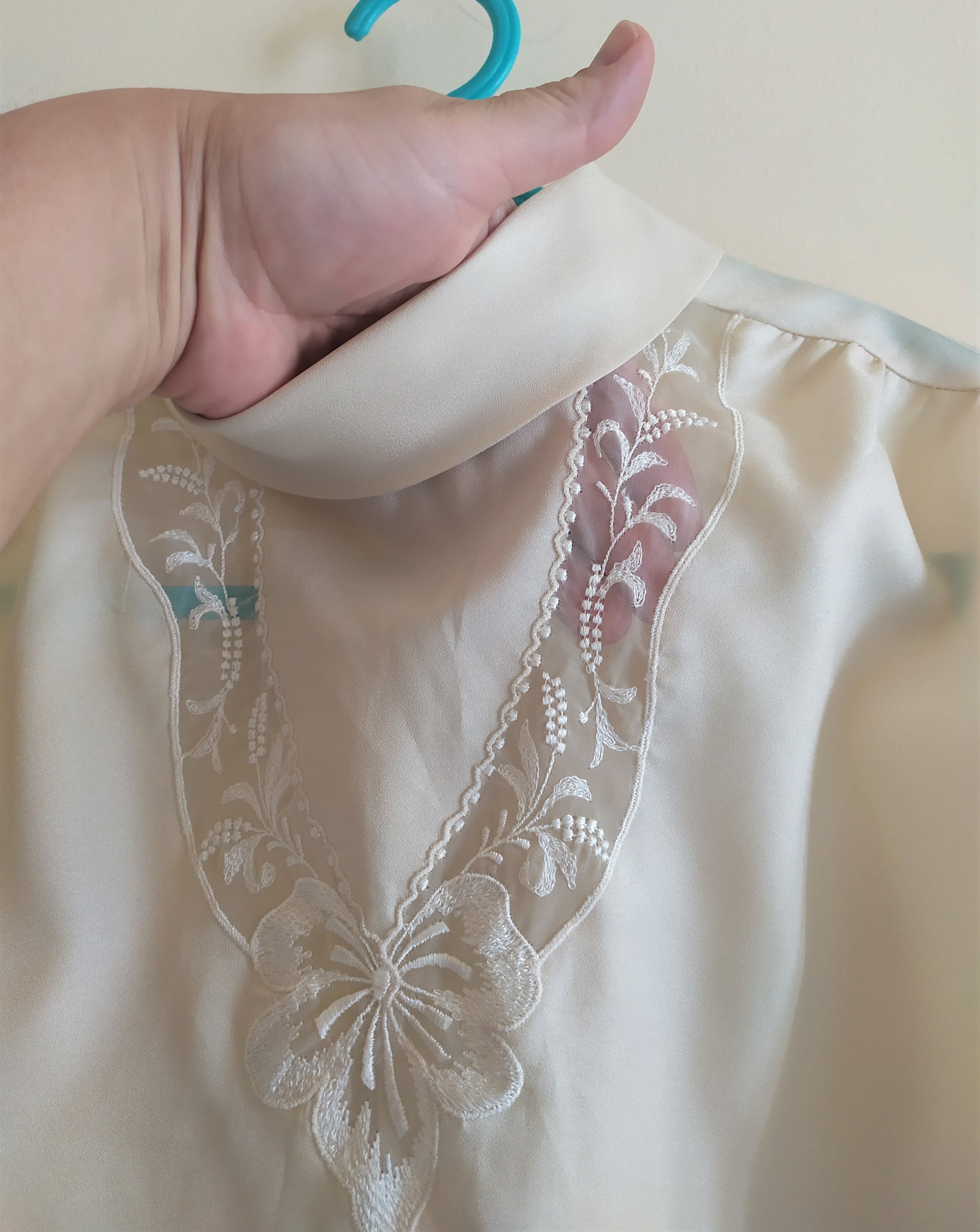 Lady's From 00's Beige Blouse Mockneck Draped Cowl Collar