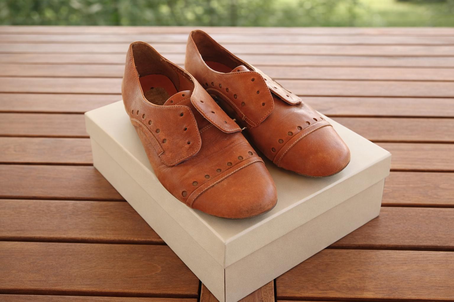 Vintage Leather Shoes, Y2K Taupe Brown Unisex Size EU-36 - Etsy