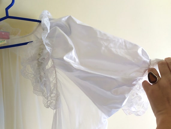 Unused 80's Lace Bridal Robe & Garter - Retro Wed… - image 5
